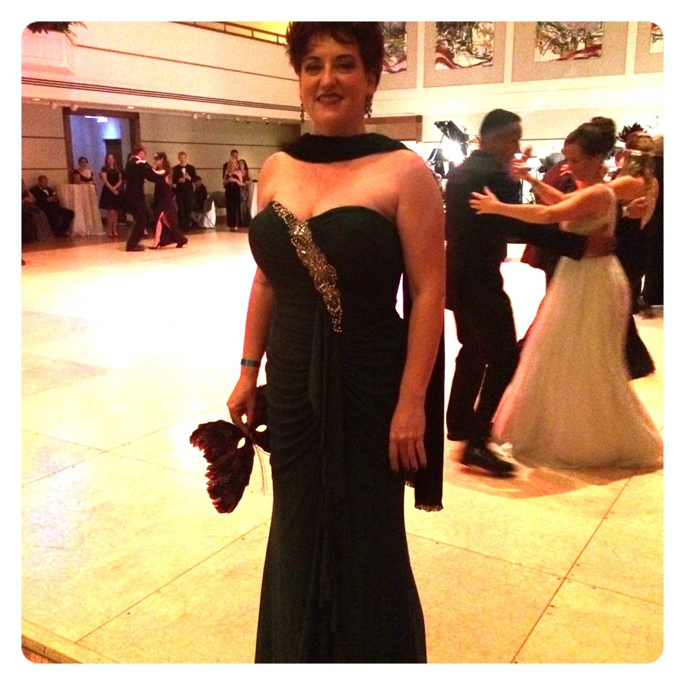 Decide 1.8. Floor length formal